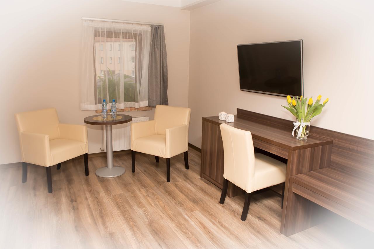 Apartamentowiec Kuzniar Kostrzyn nad Odra Bagian luar foto